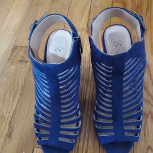 Dark blue nubuck shoes